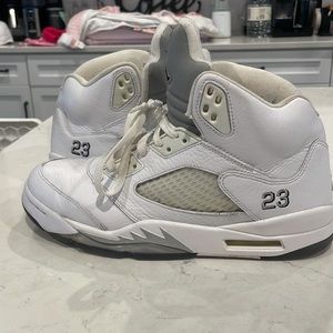 Jordan’s 5’s Metallic silver